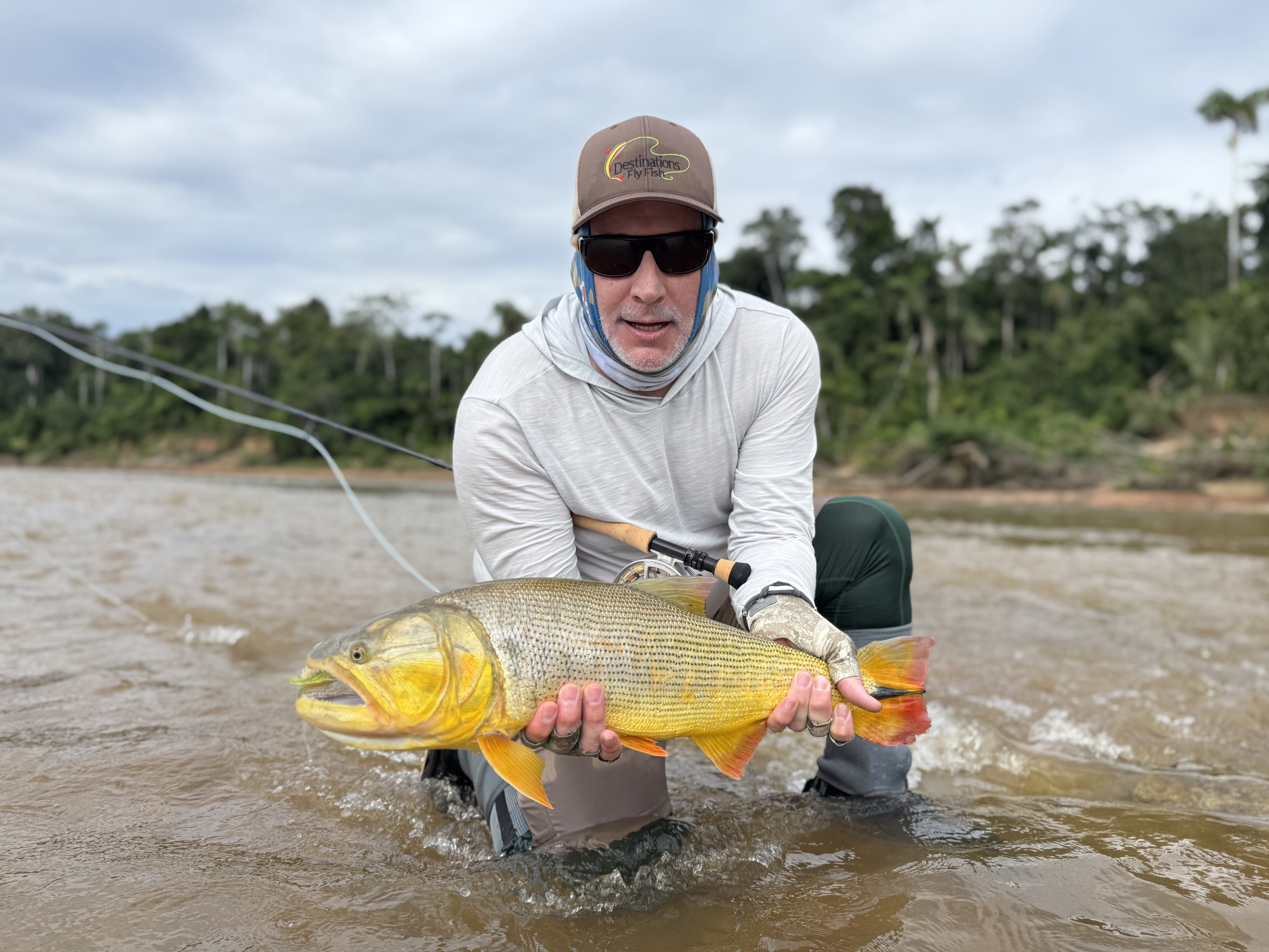 Rodrigo with his very first dorado on fly on the Sécure
