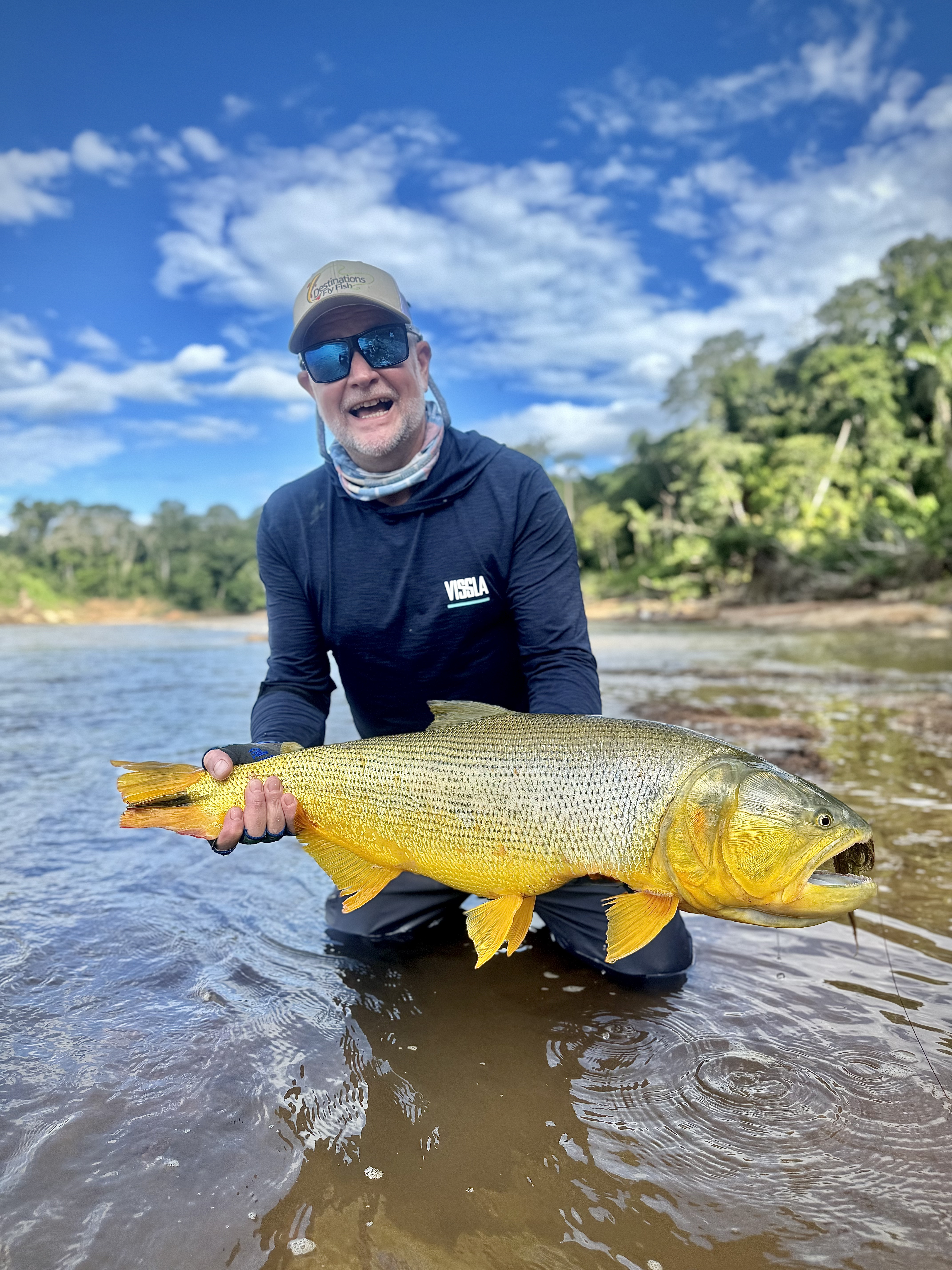 Darren's 18-pound dorado from the fast water of the Sécure